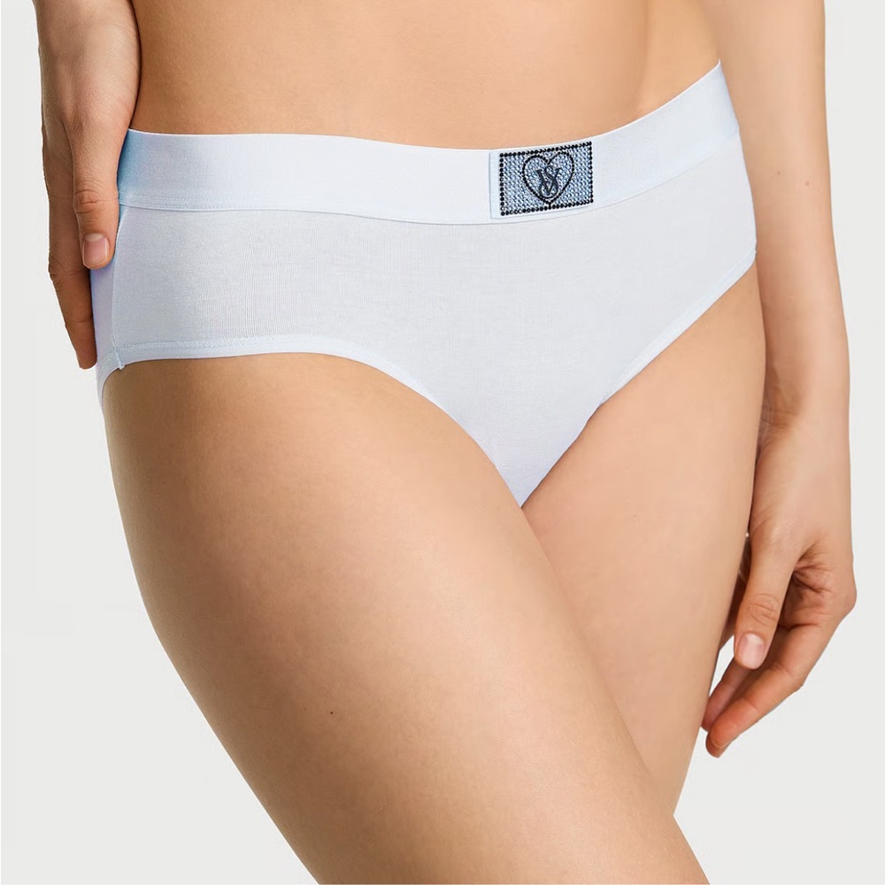 NWT Victoria’s Secret Logo Cotton Heart Shine Patch Hiphugger Panty.
